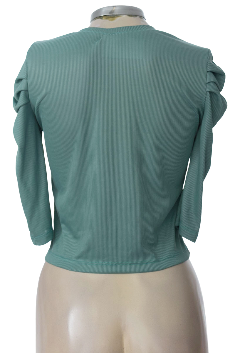 Top / Camiseta color Verde - Closeando