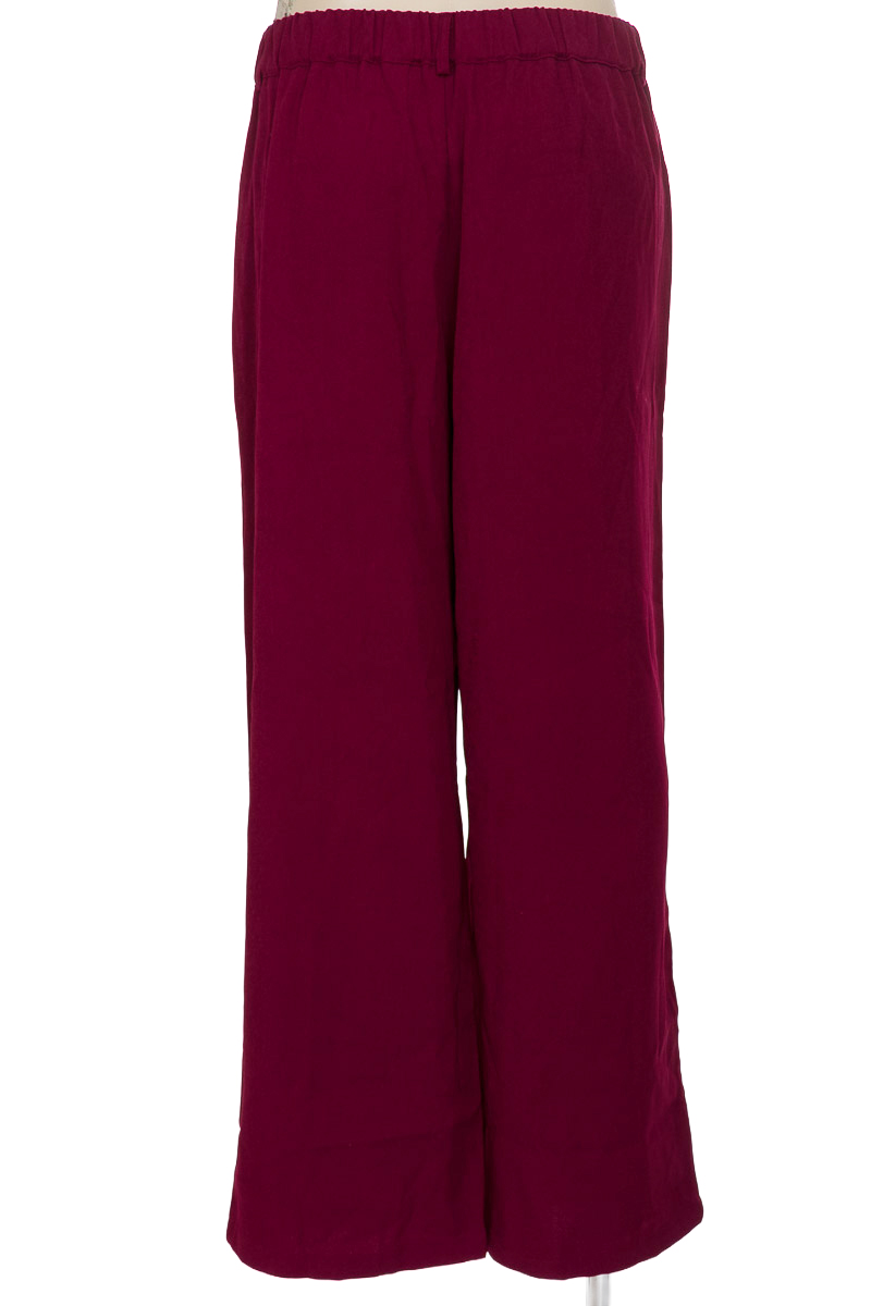 Pantalones color Vinotinto - Closeando