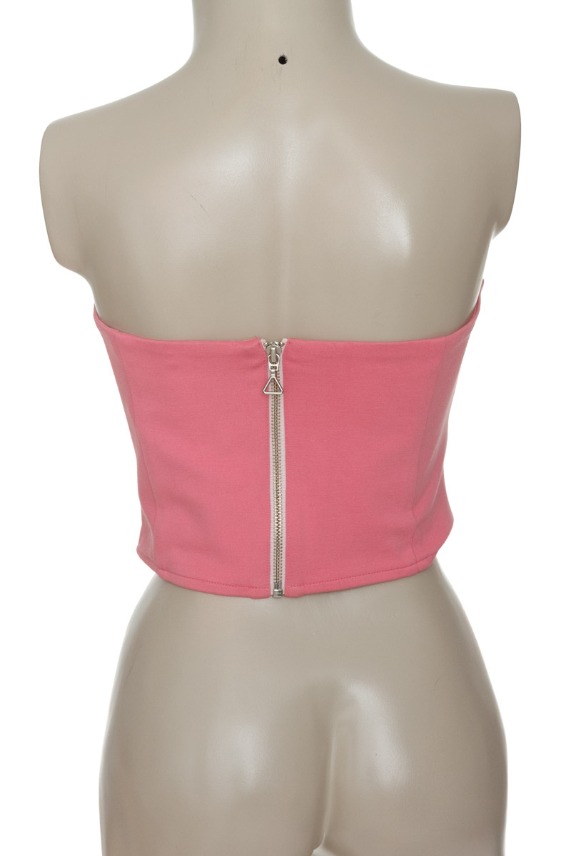 Top / Camiseta color Rosado - Derek