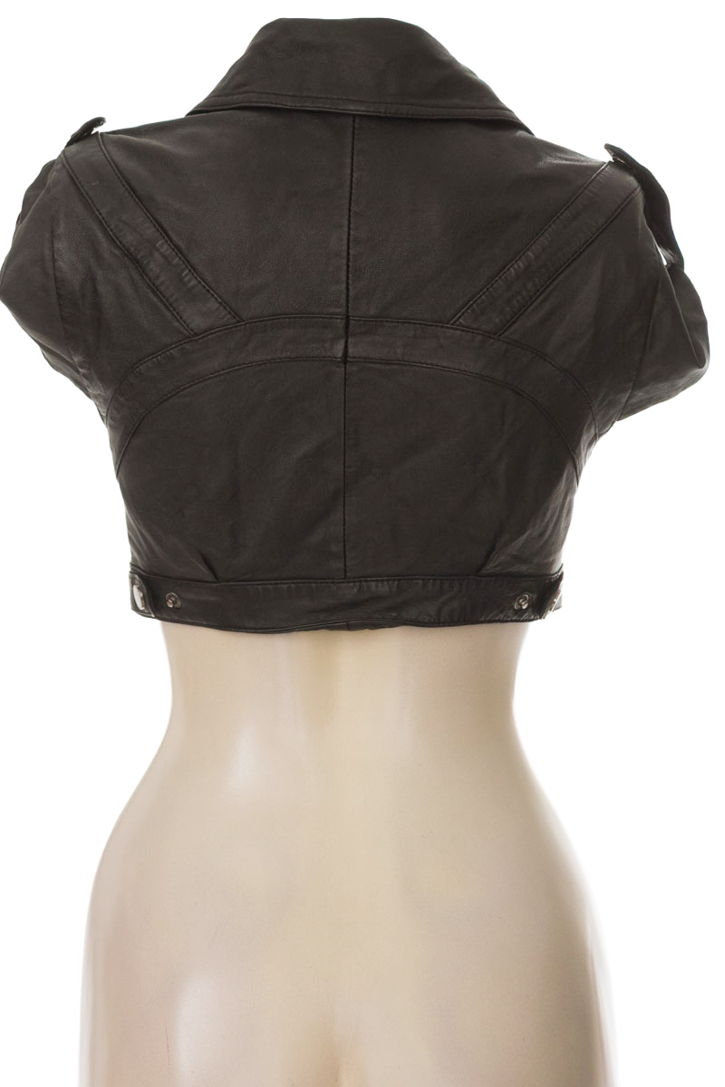 Chaqueta / Abrigo color Negro - BEBE