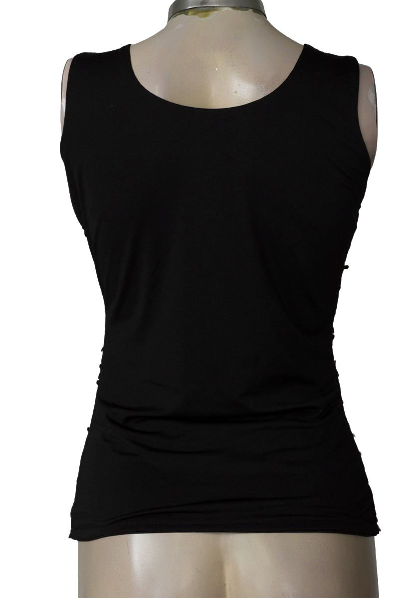Blusa color Negro - Closeando