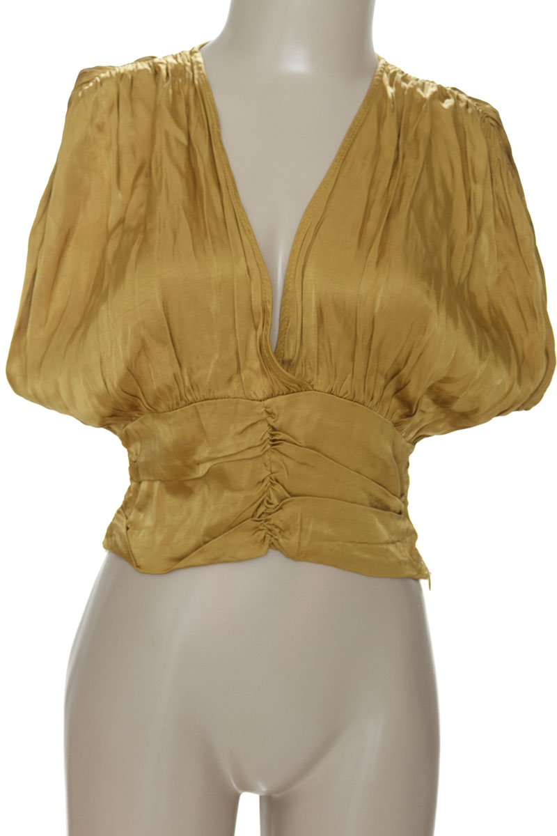 Top / Camiseta color Verde - Zara