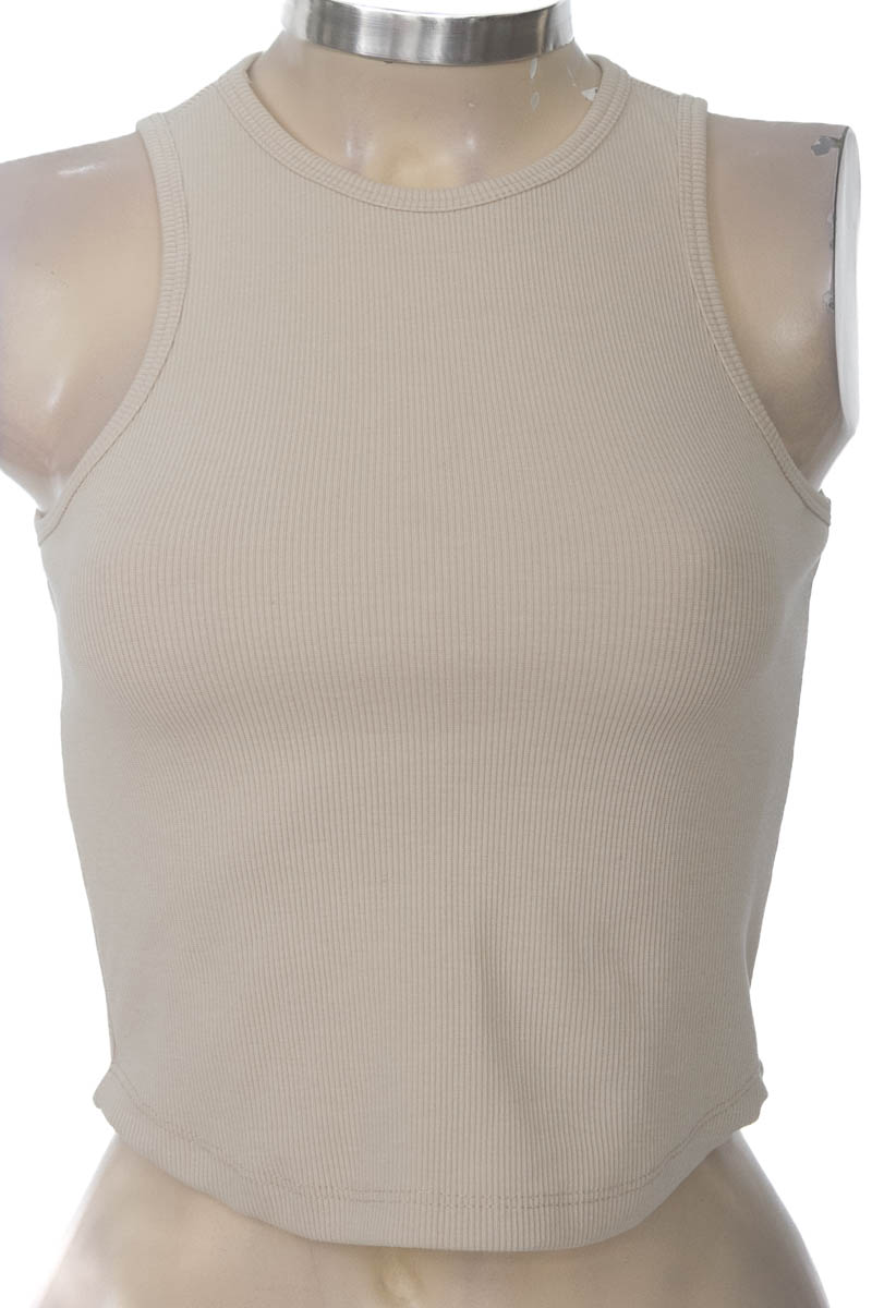 Top / Camiseta color Beige - Closeando