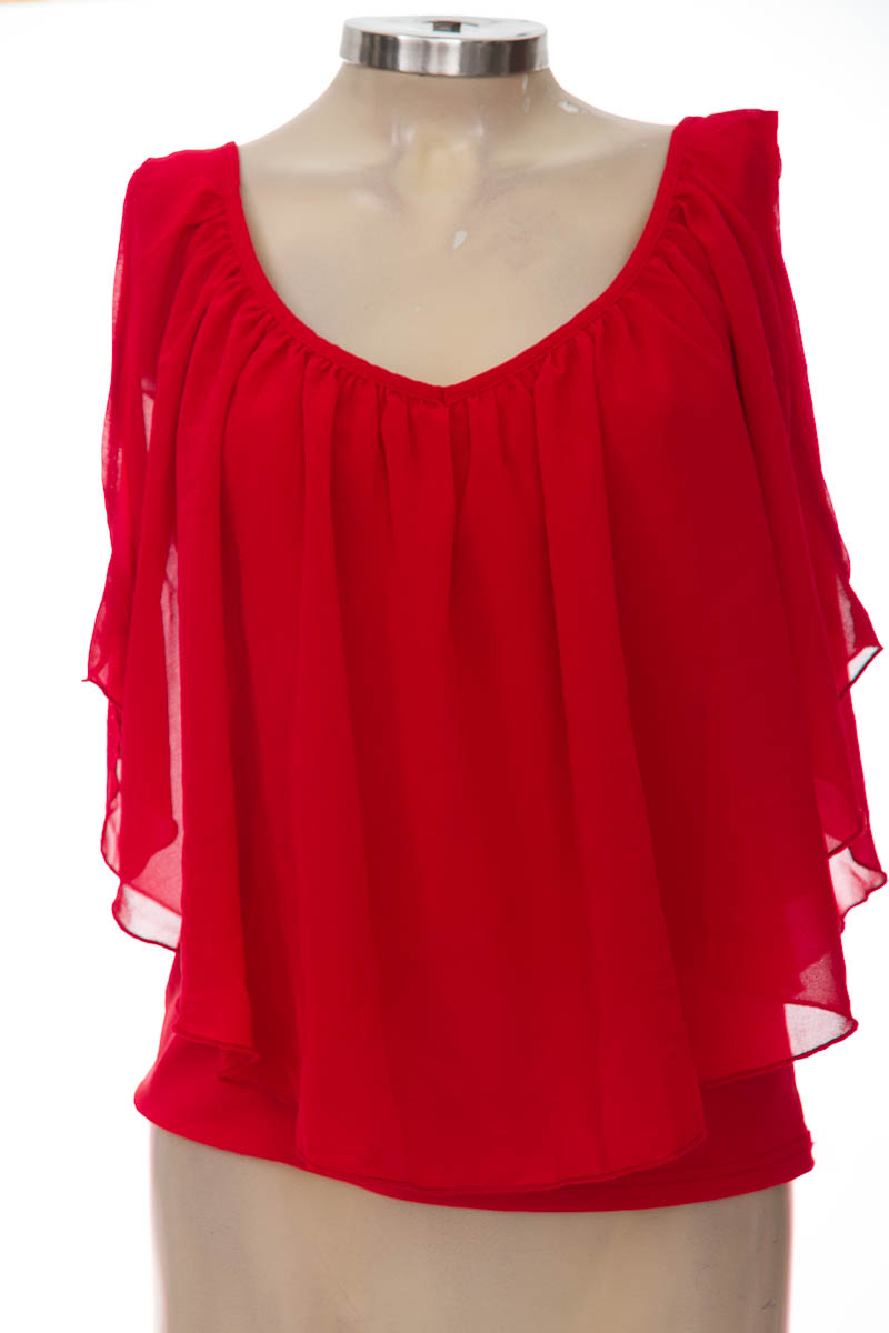 Top / Camiseta color Rojo - Closeando