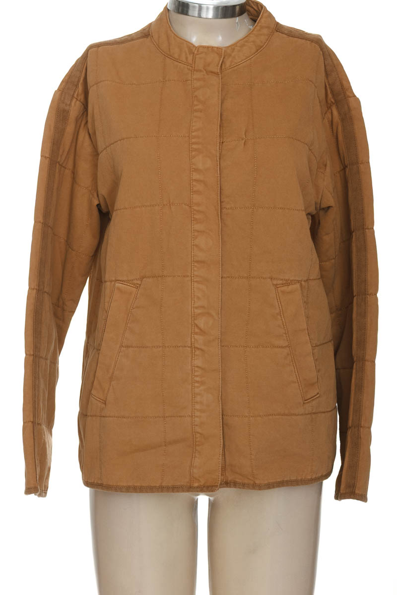 Chaqueta / Abrigo color Beige - University Club