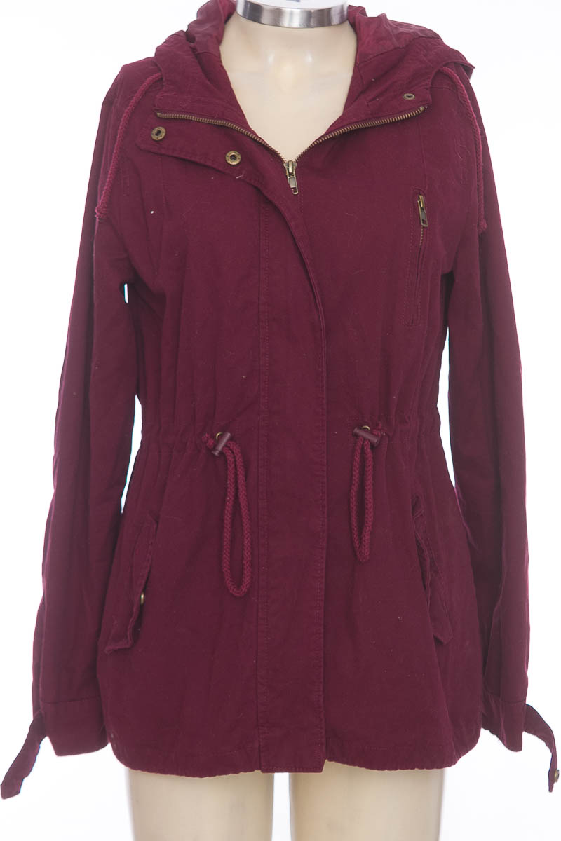 Chaqueta / Abrigo color Vinotinto - Ambiance