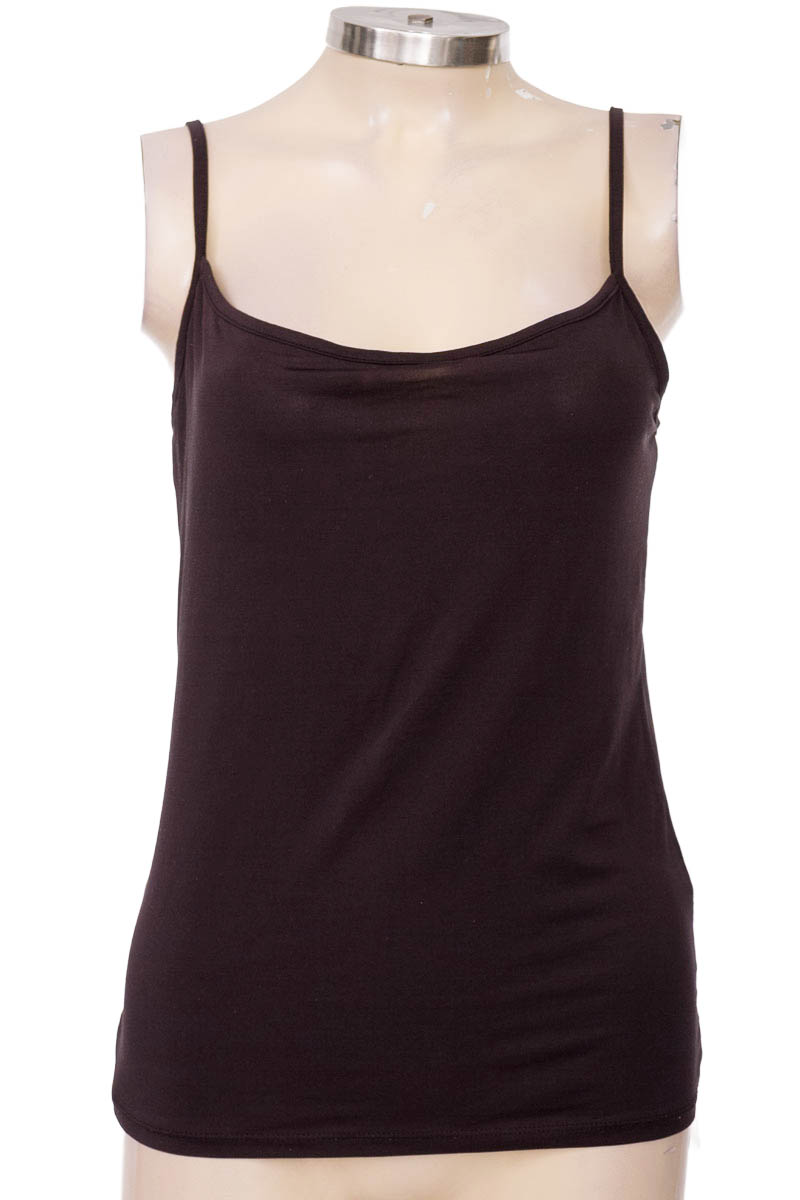 Top / Camiseta color Negro - Arkitect