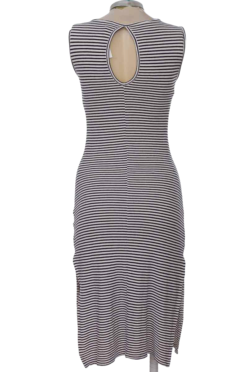 Vestido / Enterizo color Blanco - Sybilla