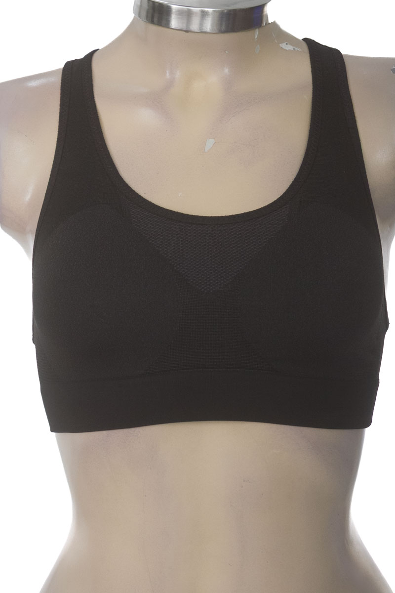 Ropa Deportiva / Salida de Baño color Negro - Closeando