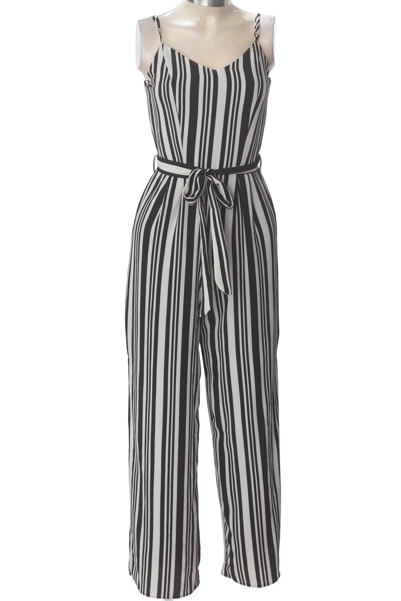 Vestido / Enterizo color Negro - Monteau