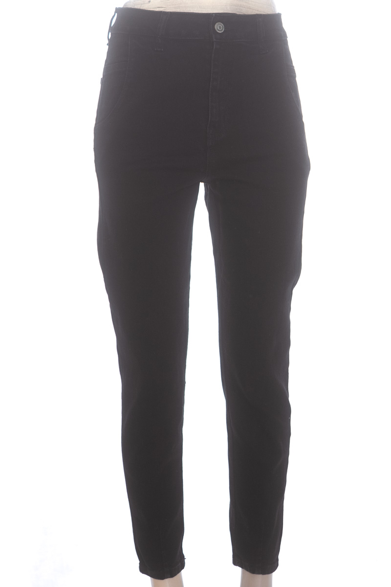 Pantalones color Negro - Loguin