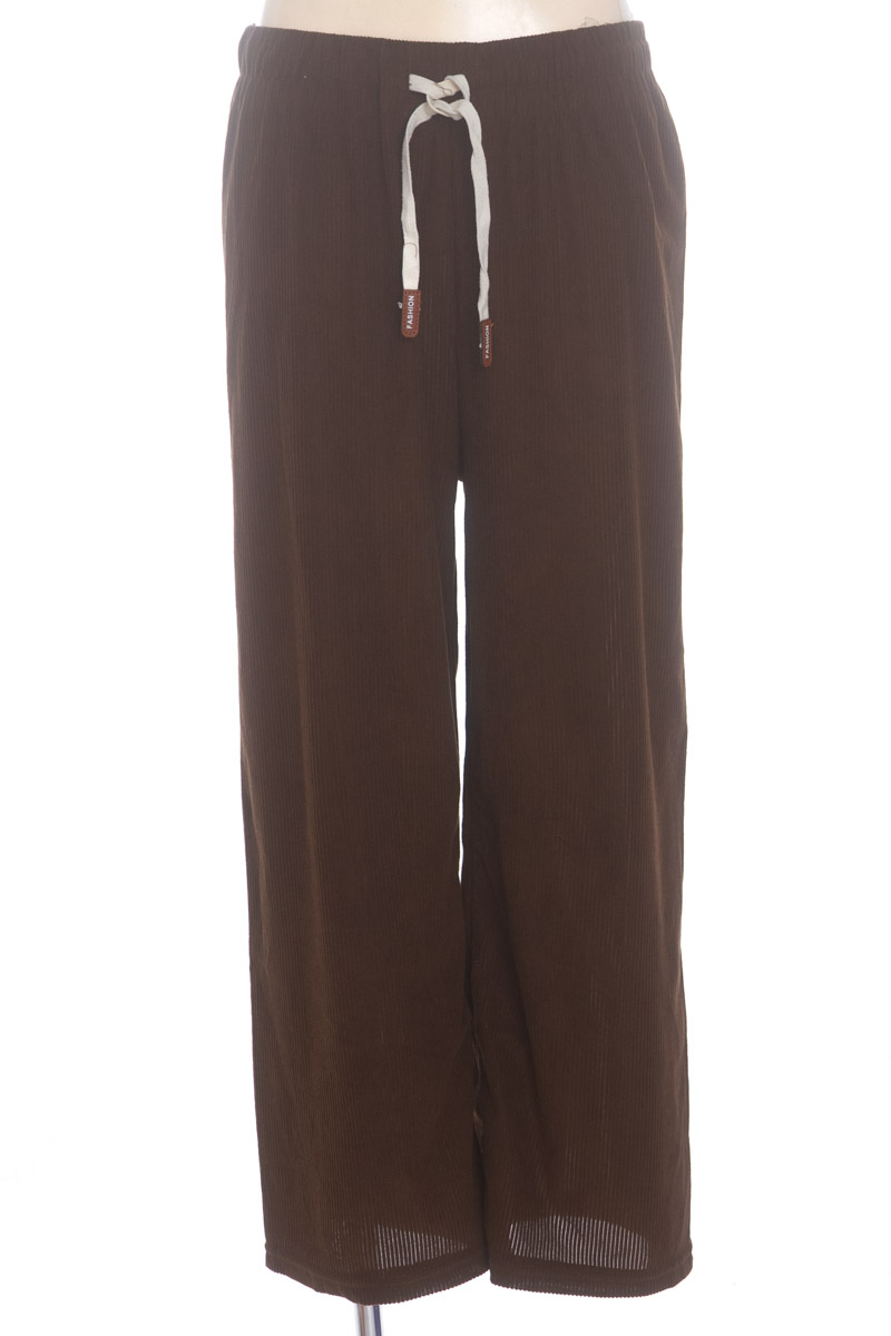Pantalones color Café - Closeando