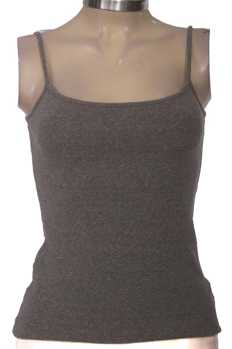 Top / Camiseta color Gris - Closeando