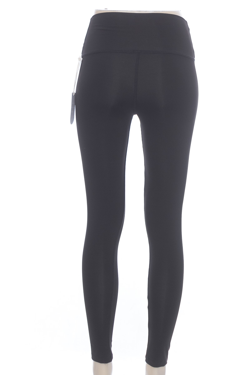 Vbd Ropa Ropa Deportiva / Salida de Baño color Negro - Bronzini talla S como ...