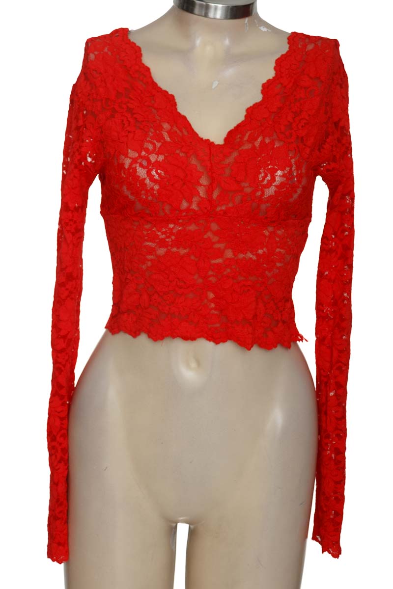 Blusa color Rojo - Closeando