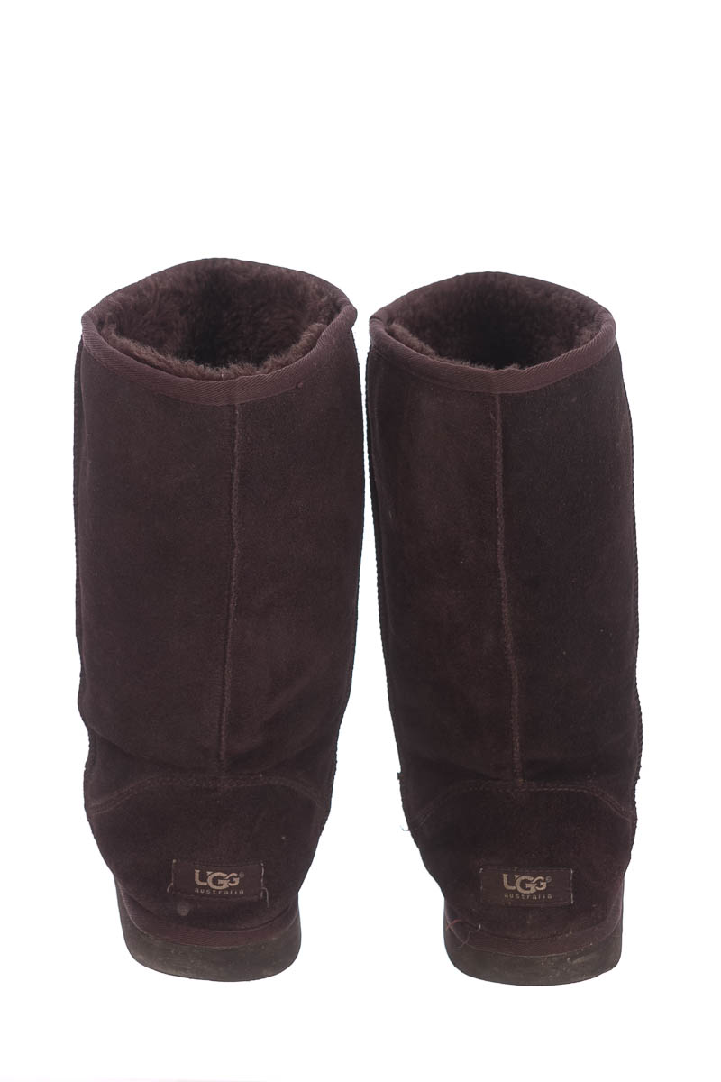 Zapatos color Café - Ugg | Closeando
