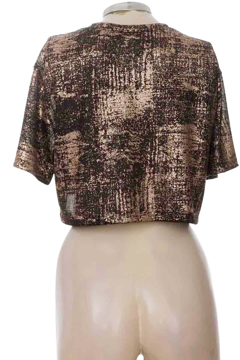 Top / Camiseta color Negro - Pacifika