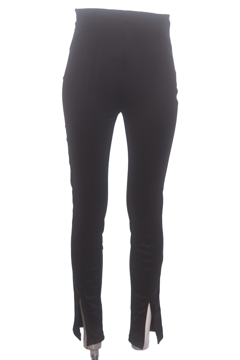 Pantalones color Negro - Zara