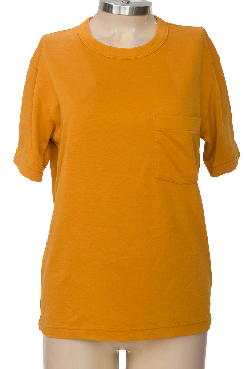 Top / Camiseta color Mostaza - UNI QLO