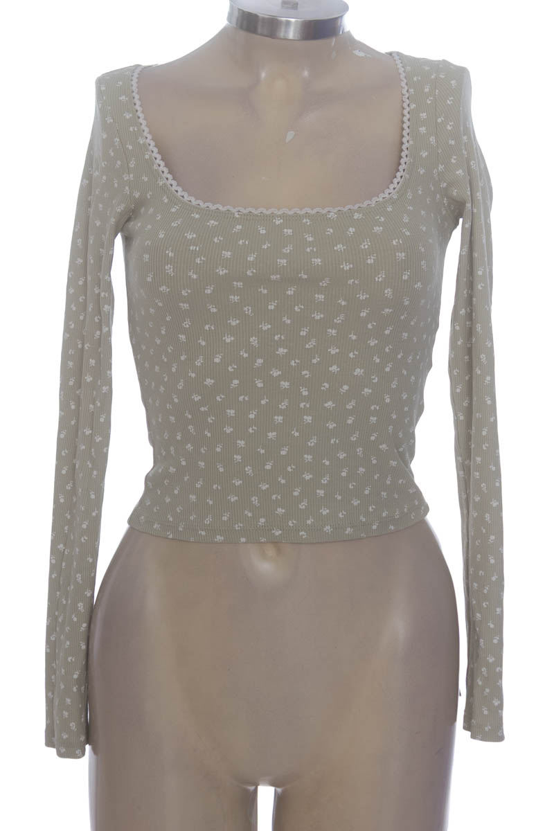 Top / Camiseta color Verde - Divided by H&M