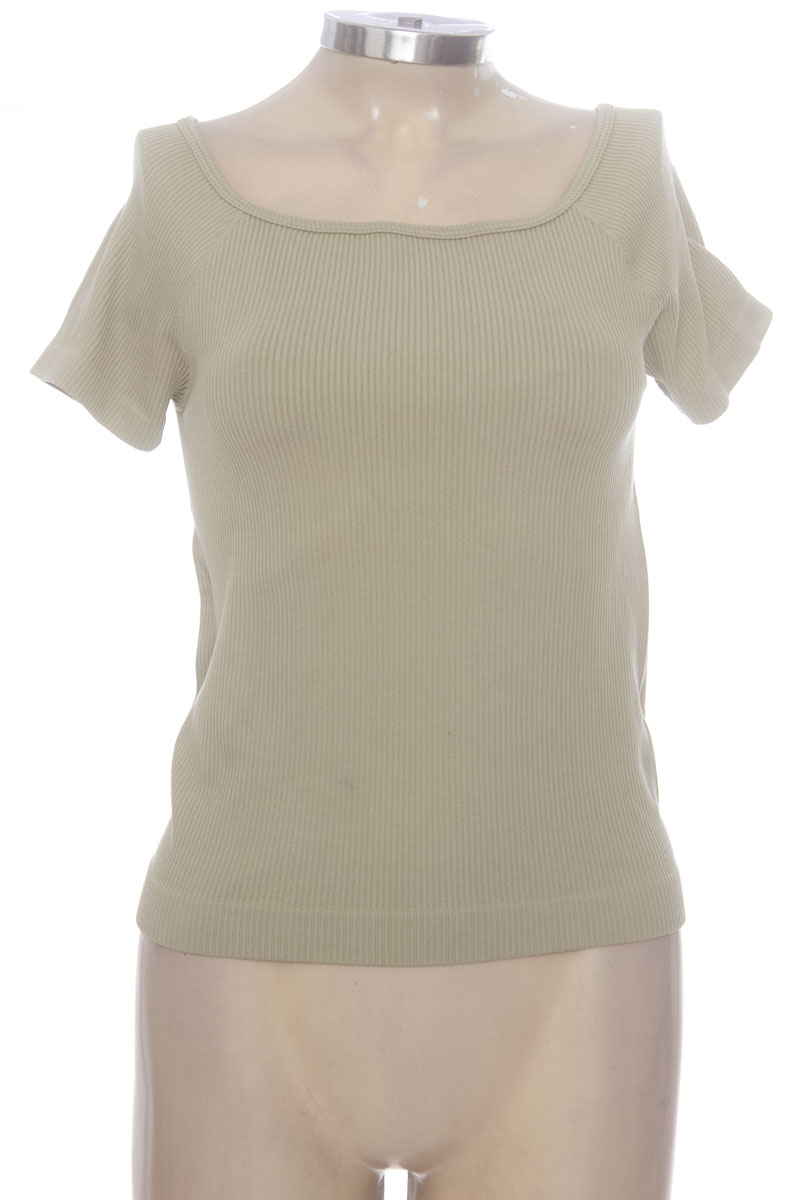 Top / Camiseta color Verde - Basement