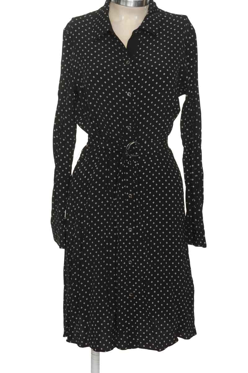 Vestido / Enterizo color Negro - Julio