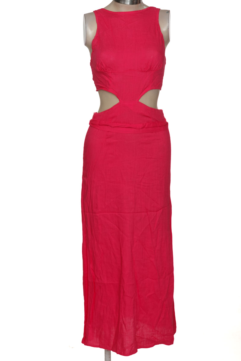 Vestido / Enterizo color Fucsia - Closeando