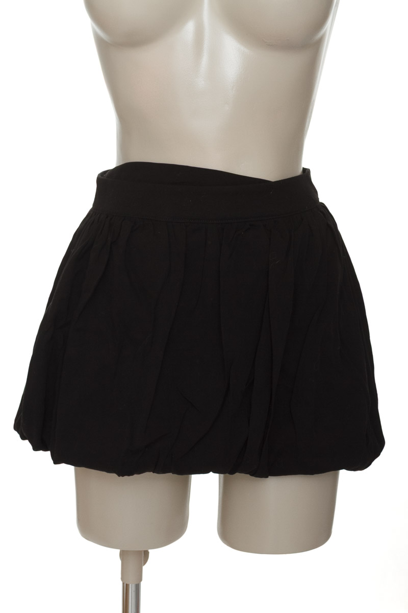 Falda color Negro - Doo Australia