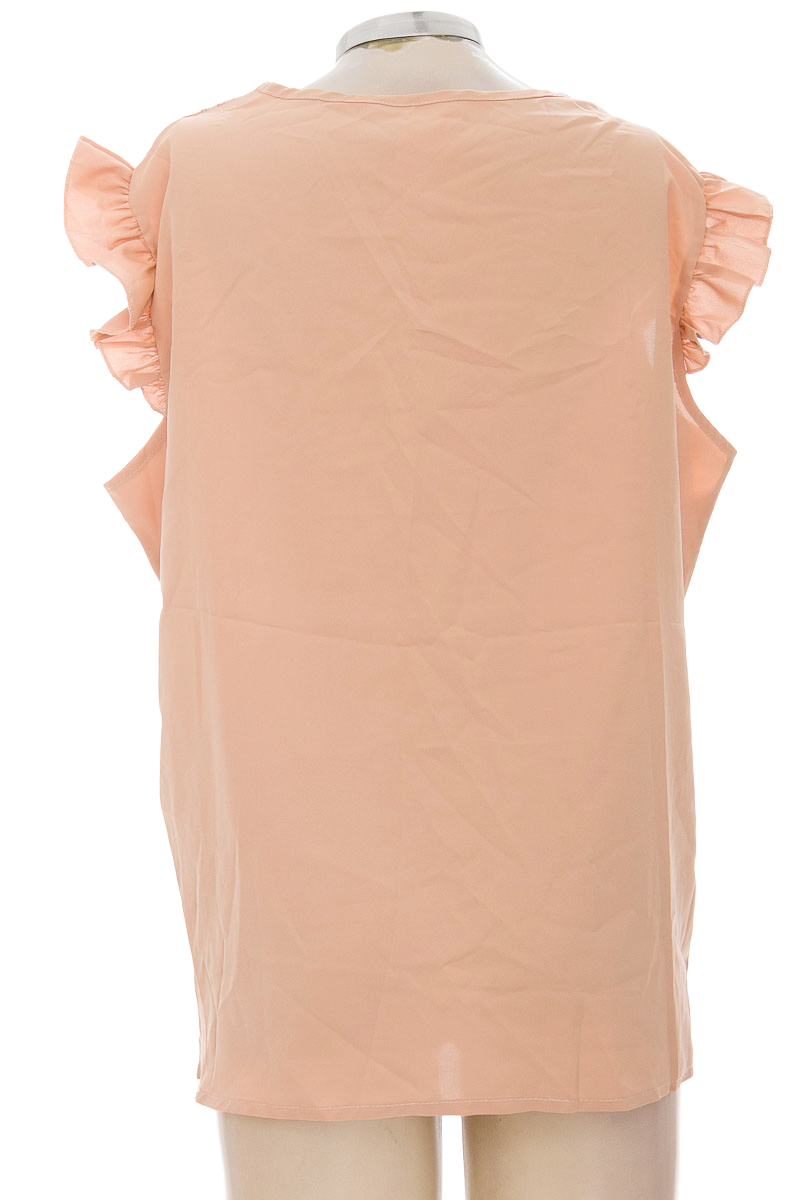 Top / Camiseta color Beige - Closeando