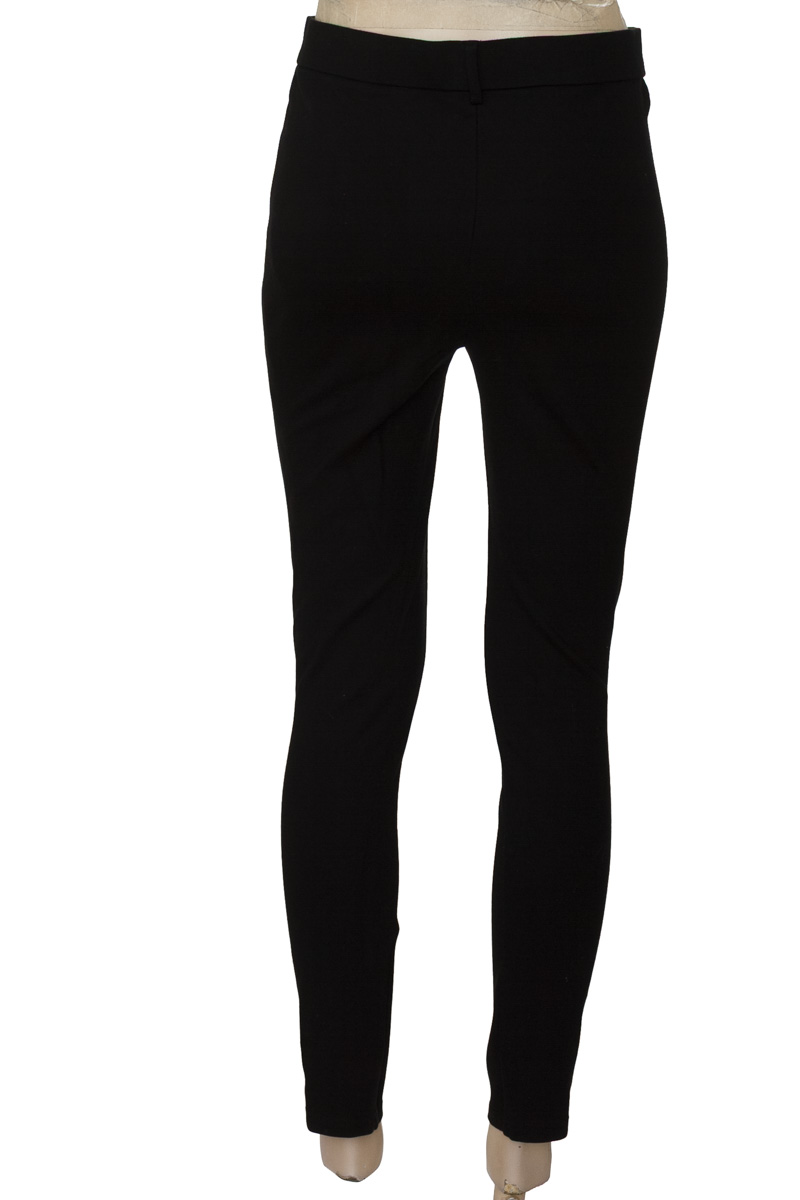 Pantalones color Negro - Zara