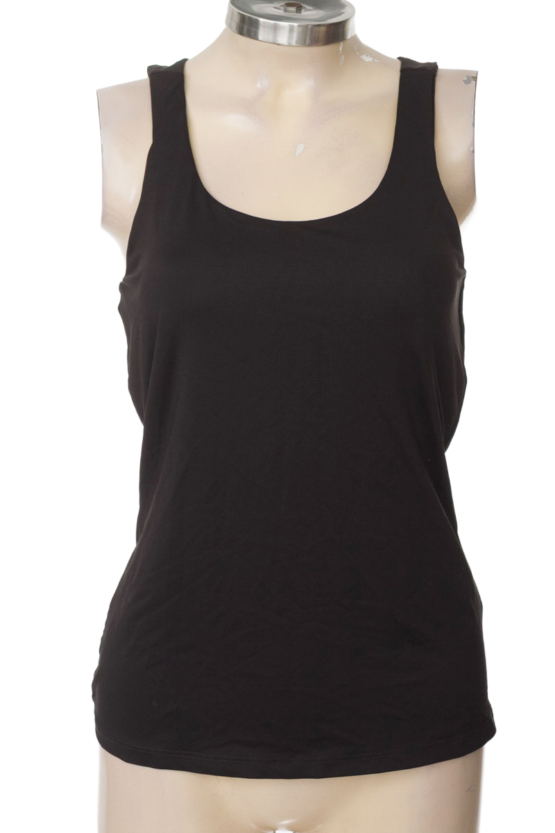Top / Camiseta color Negro - ELA