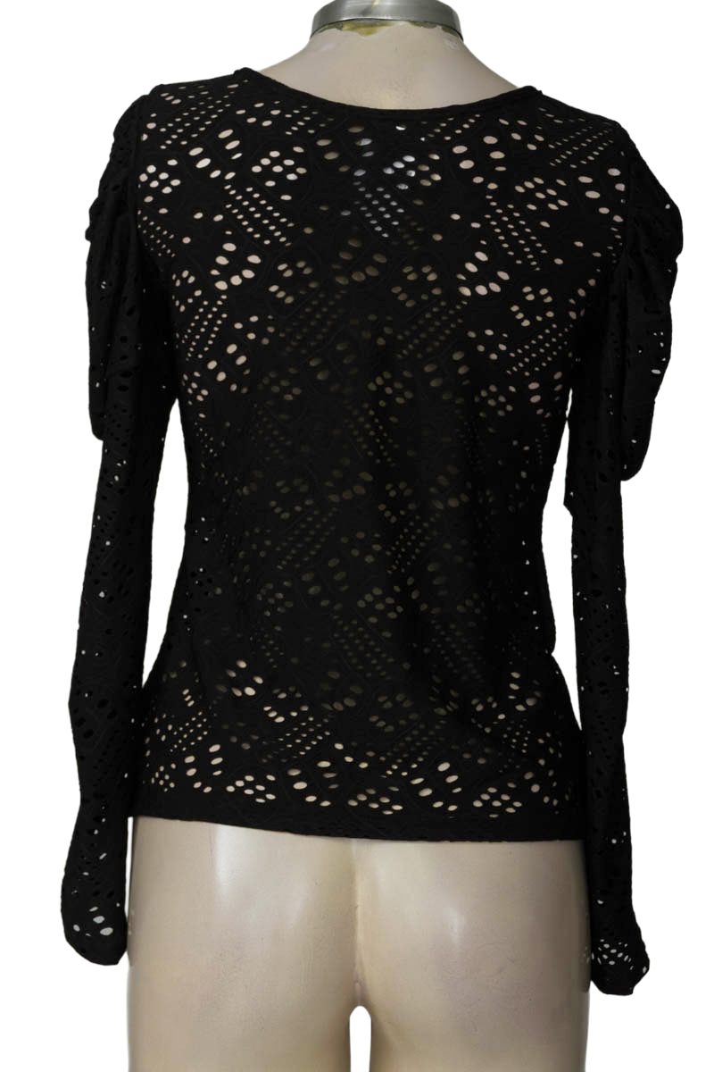 Blusa color Negro - Closeando