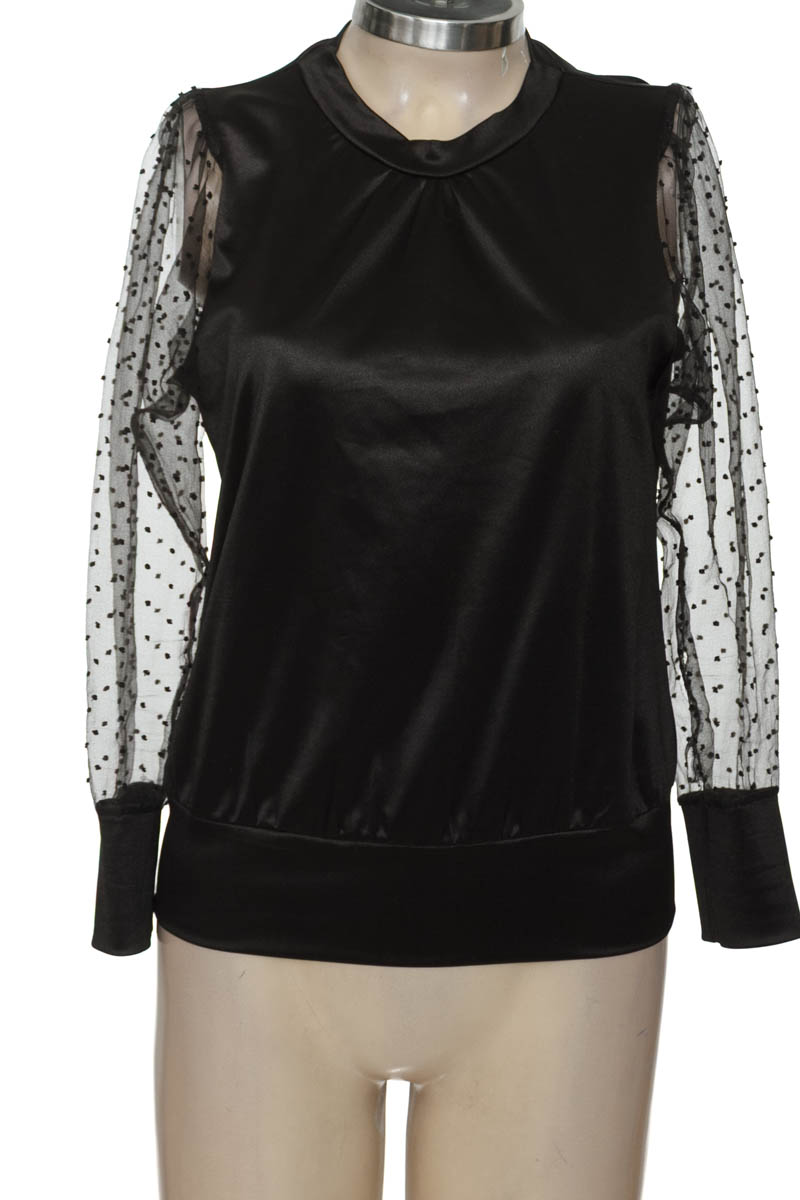 Blusa color Negro - Closeando