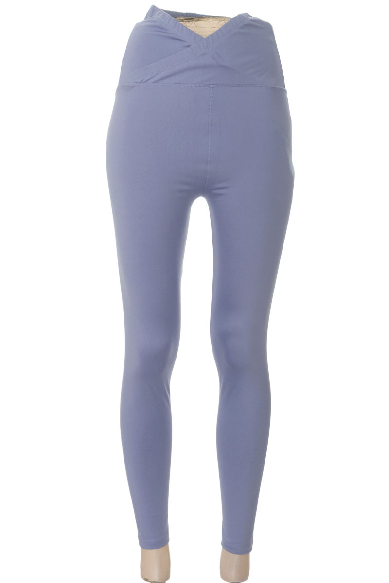 Ropa Deportiva / Salida de Baño color Azul - Closeando