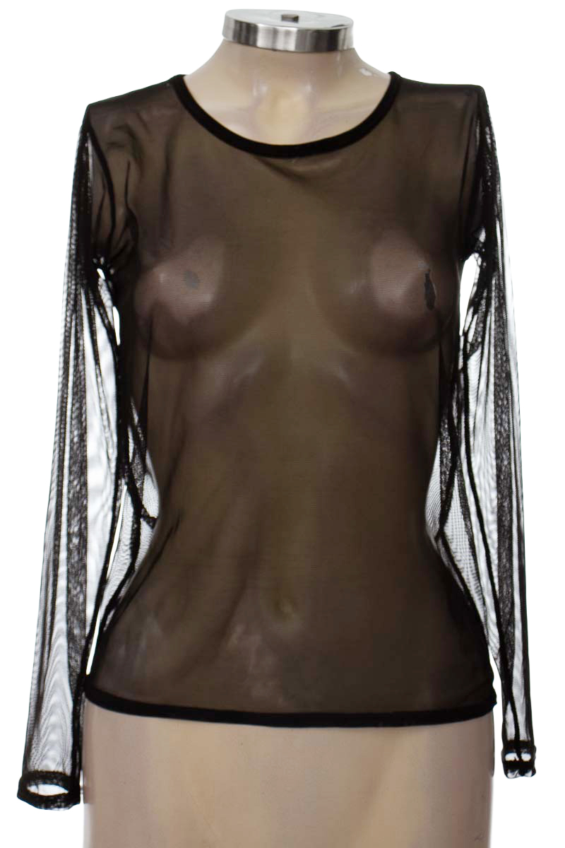 Top / Camiseta color Negro - Closeando