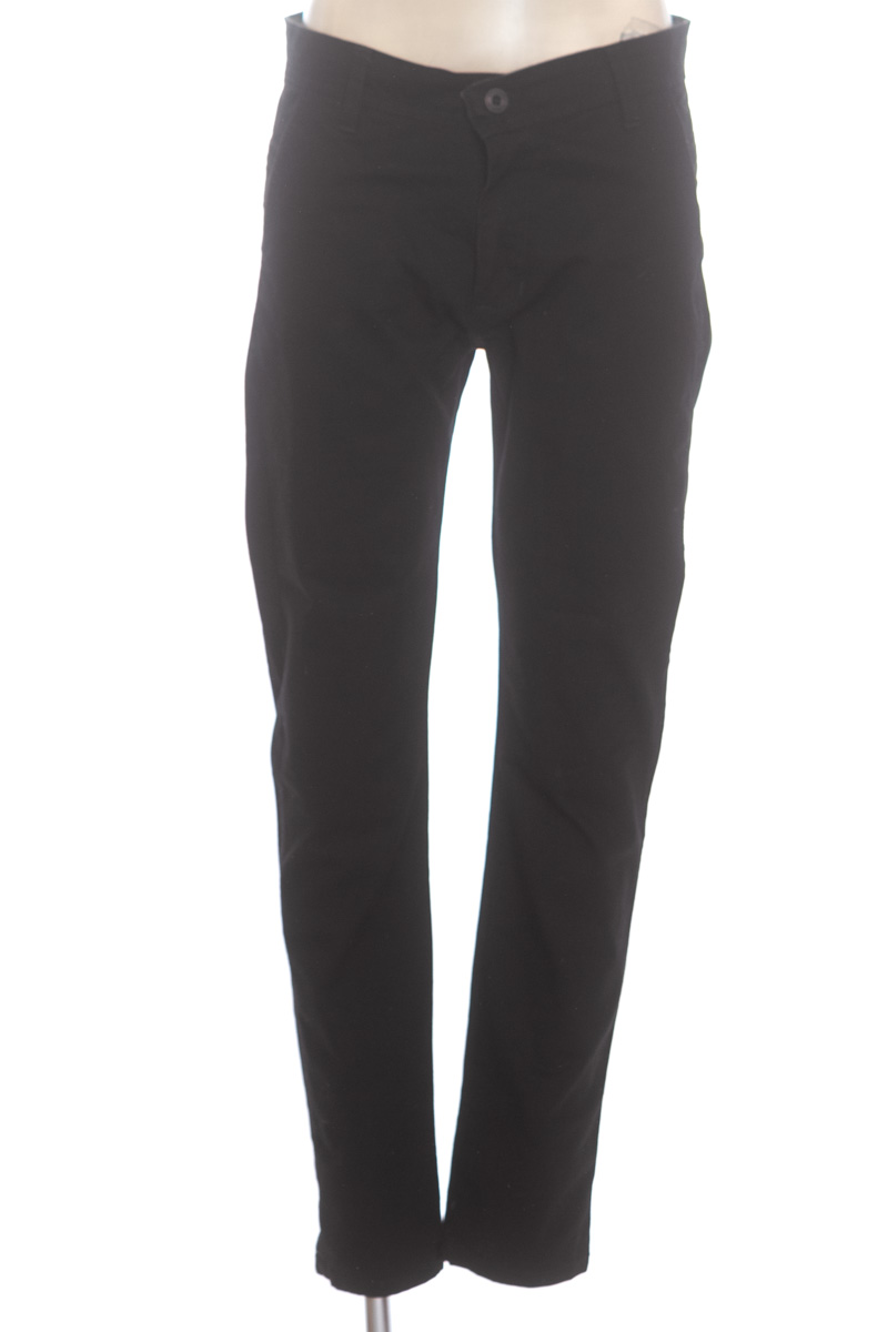 Pantalón color Negro - Closeando