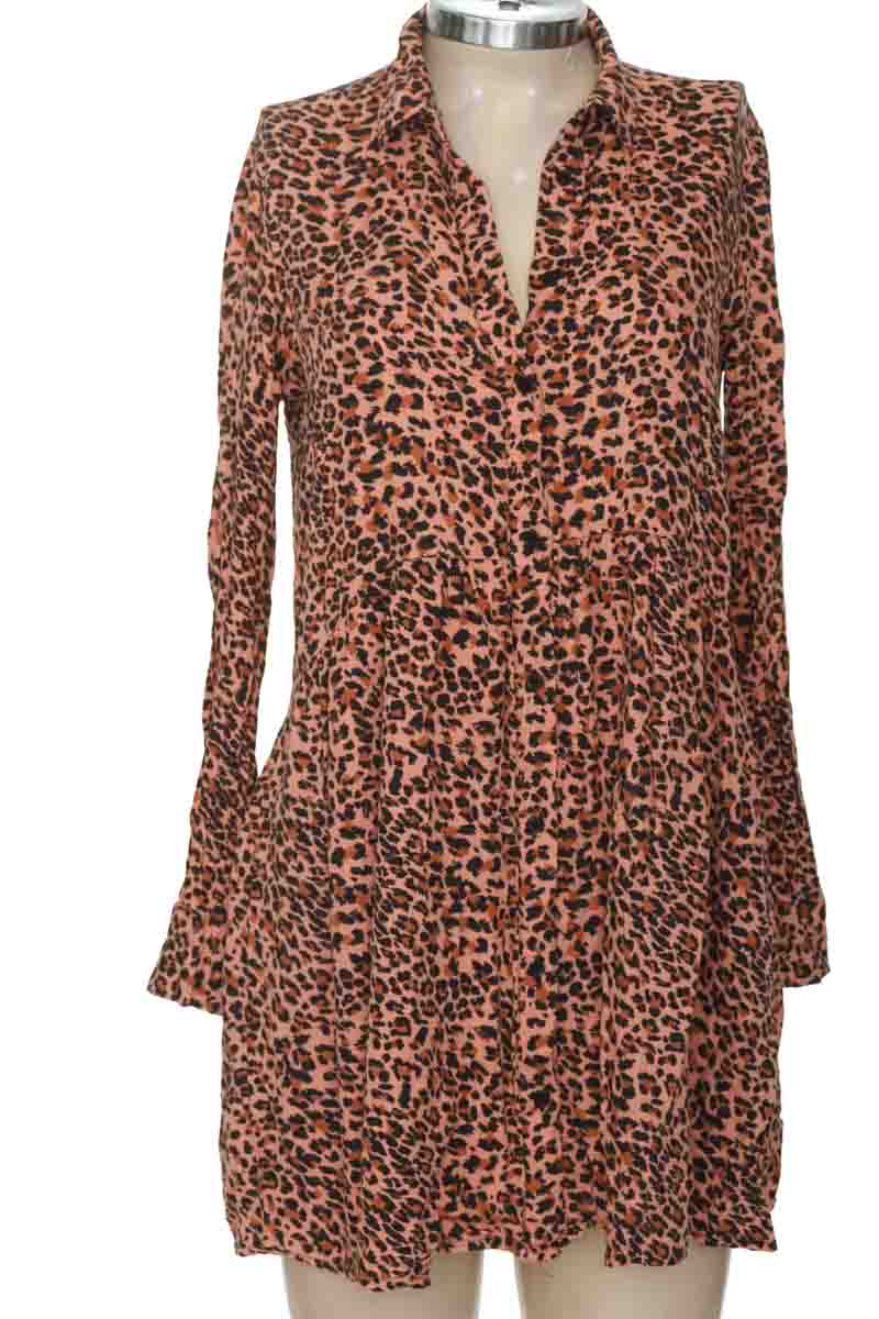 Vestido / Enterizo color Rosado - Stradivarius