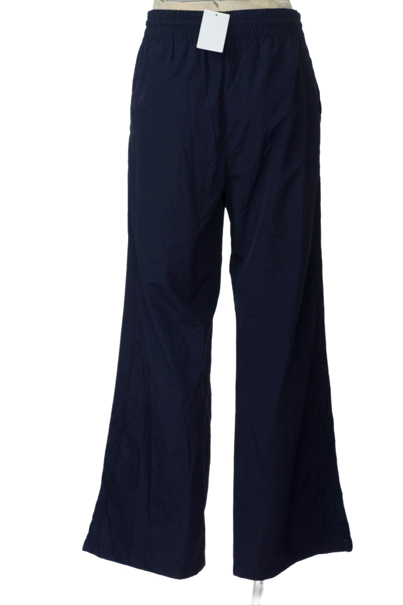 Ropa Deportiva / Salida de Baño color Azul - Divided by H&M