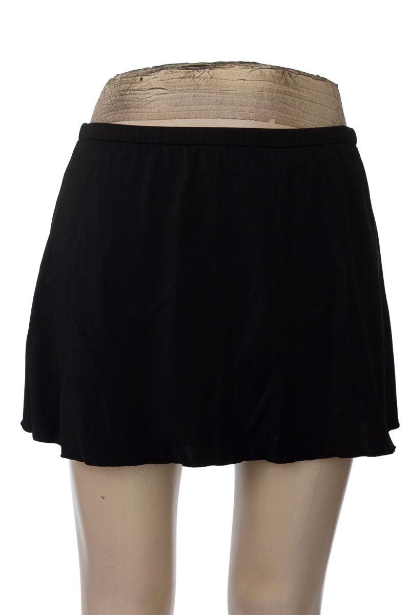 Ropa Deportiva / Salida de Baño color Negro - Closeando