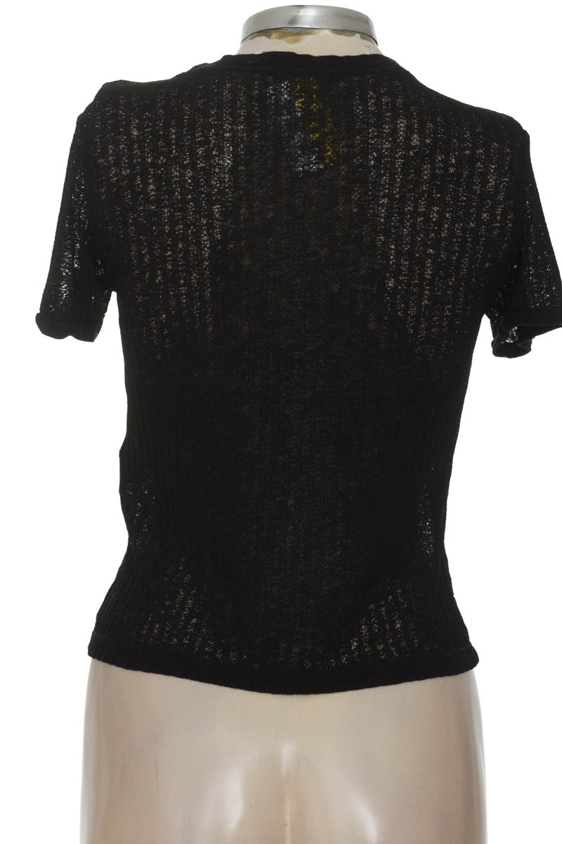 Top / Camiseta color Negro - Koaj