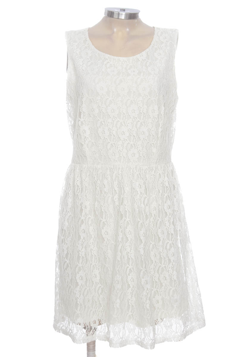 Vestido / Enterizo color Blanco - Forever 21