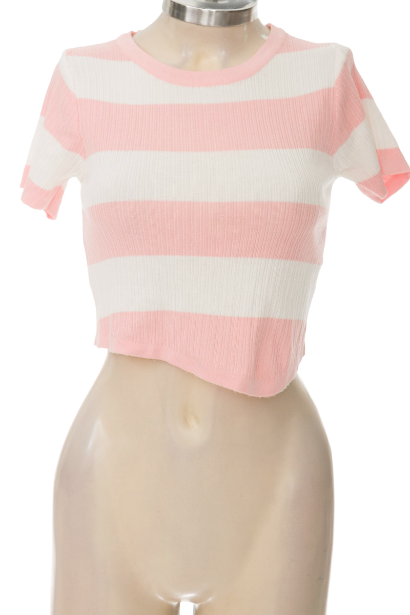 Top / Camiseta color Rosado - Multi Moda