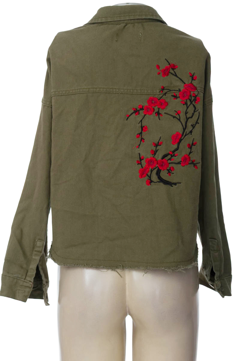 Chaqueta / Abrigo color Verde - Pune