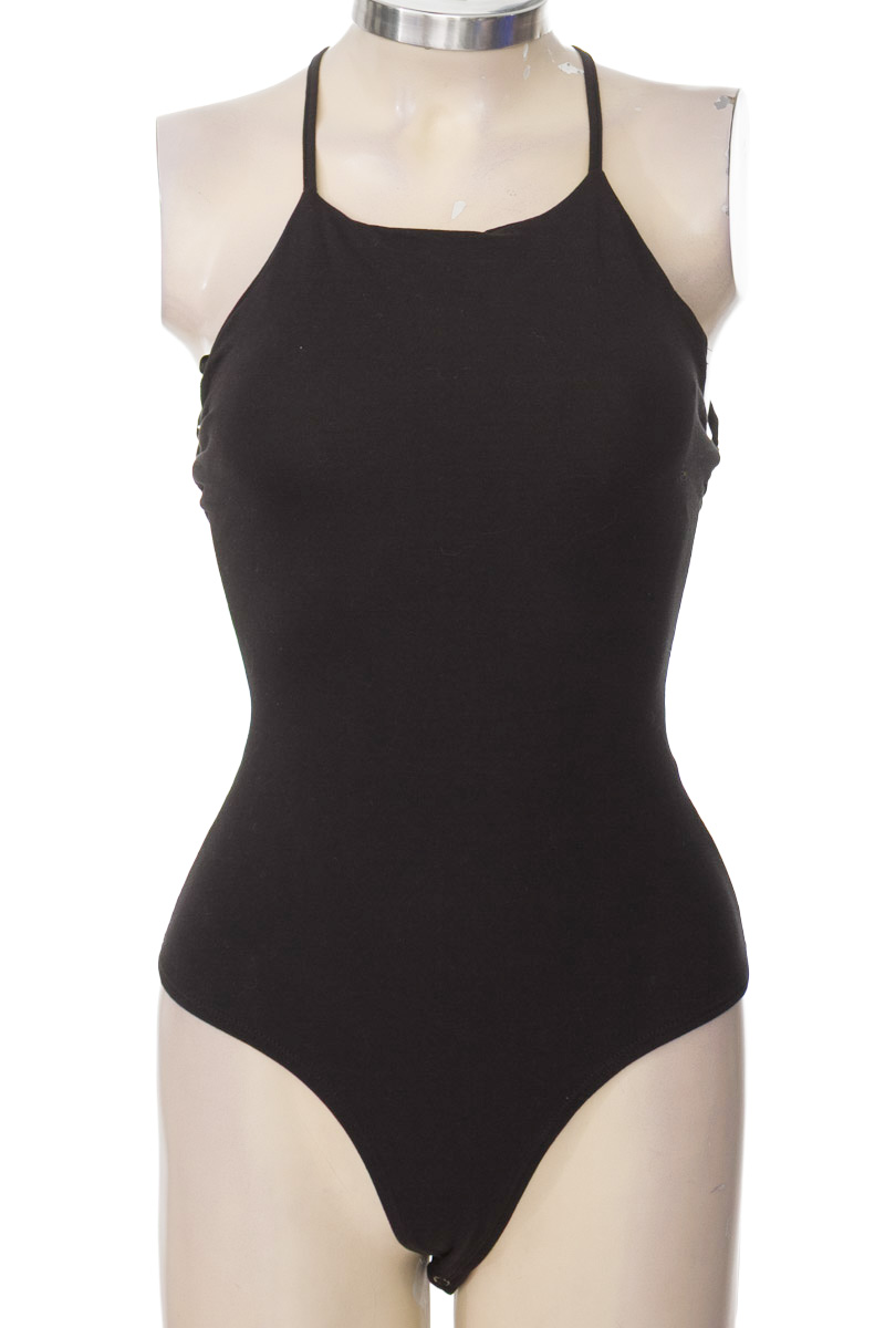 Top / Camiseta color Negro - Karibik