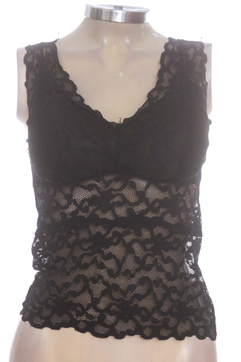 Top / Camiseta color Negro - Joy Star