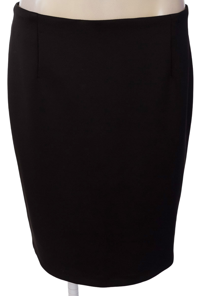 Falda color Negro - Closeando