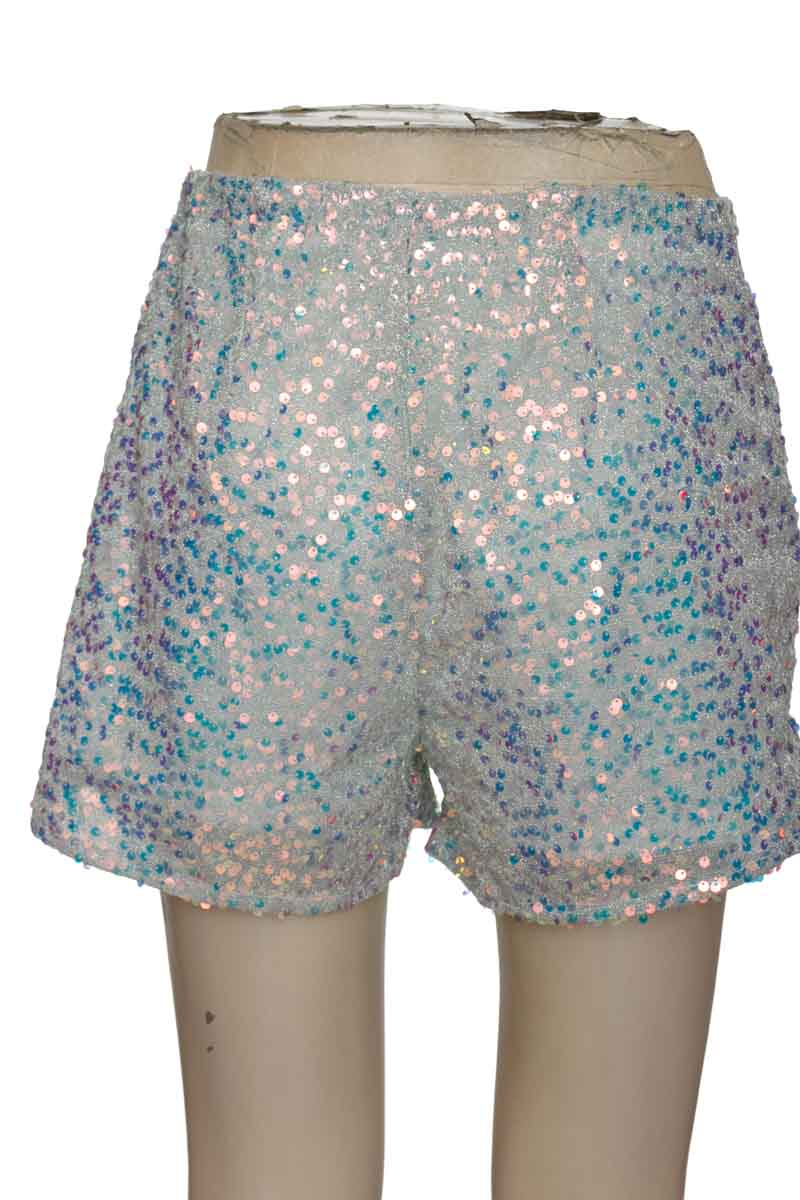 Short color Plateado - Closeando