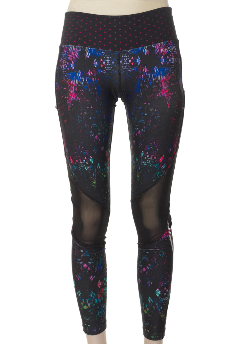 Ropa Deportiva / Salida de Baño color Negro - Closeando