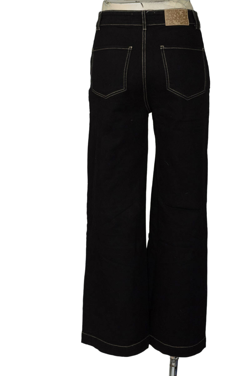 Pantalones color Negro - Arkitect/Especia
