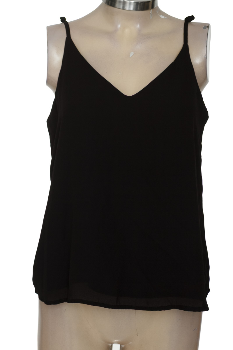 Top / Camiseta color Negro - Arkitect
